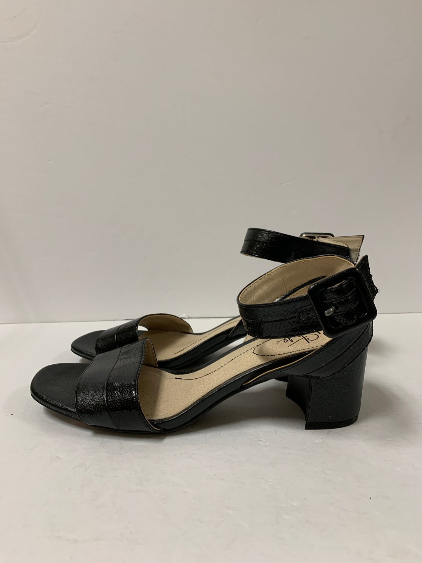 Sandals Heels Block By Life Stride  Size: 7.5