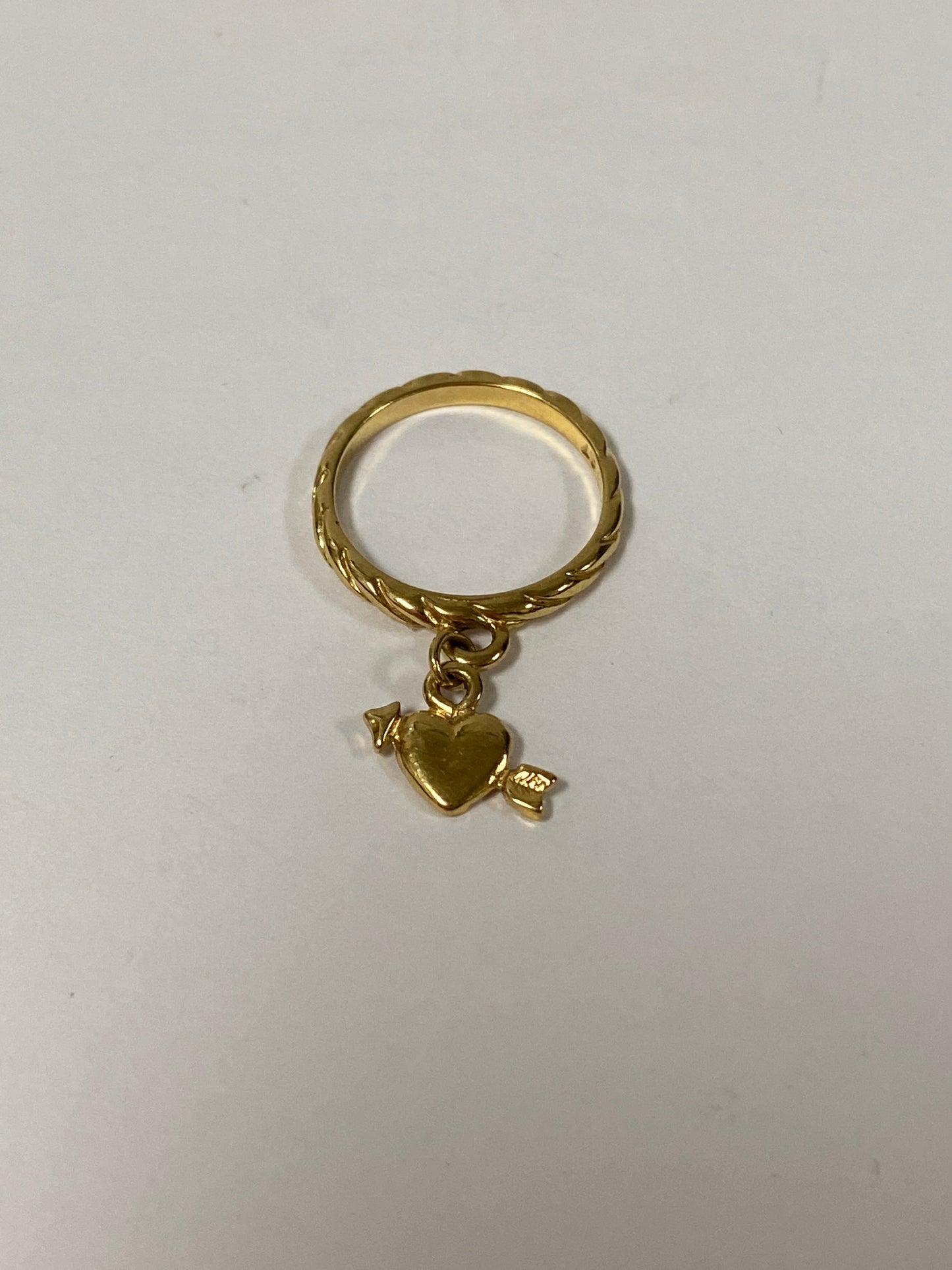 Ring Charm By Clothes Mentor  Size: 5.5