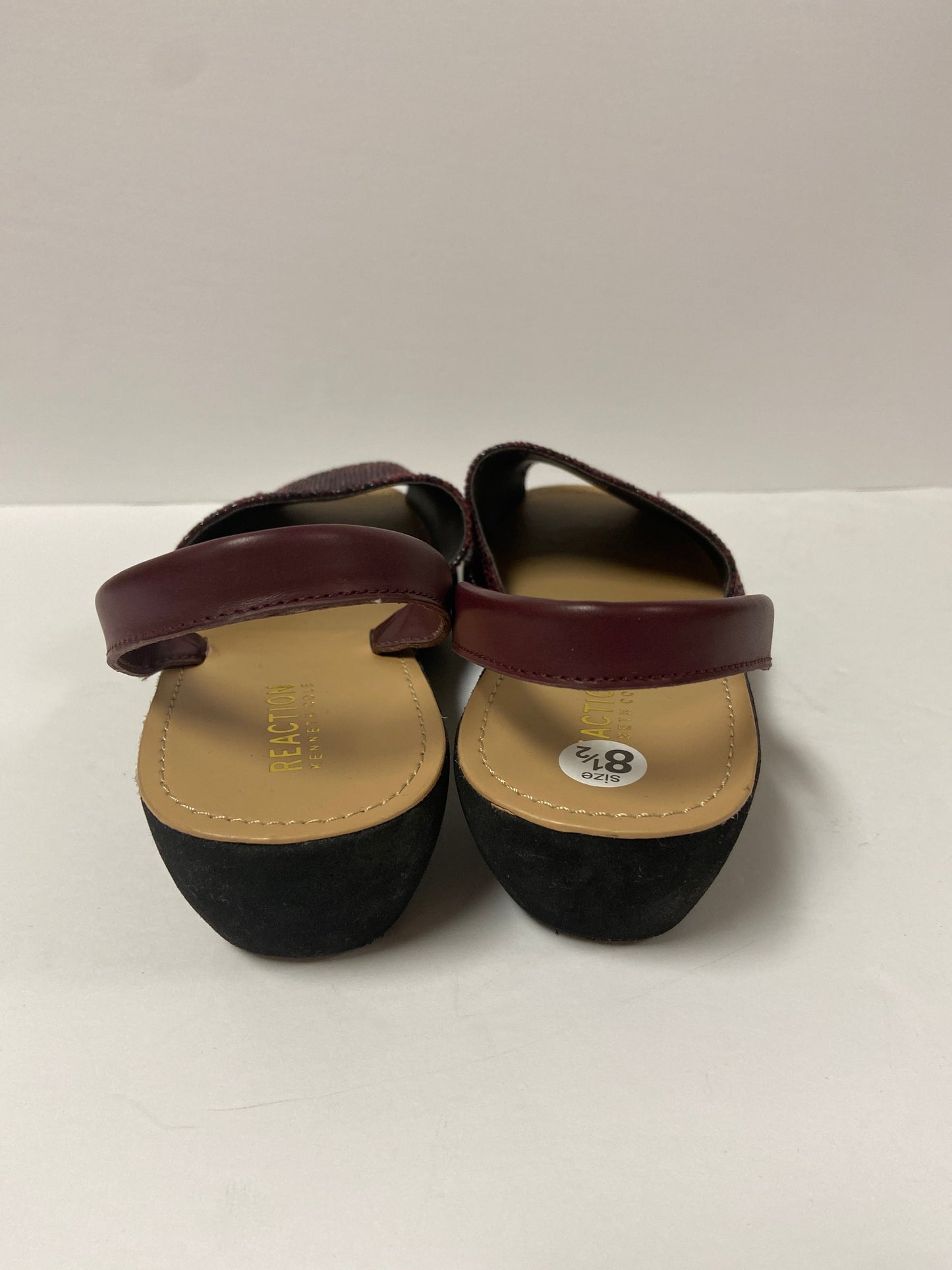 Sandals Flats By Kenneth Cole Reaction  Size: 8.5
