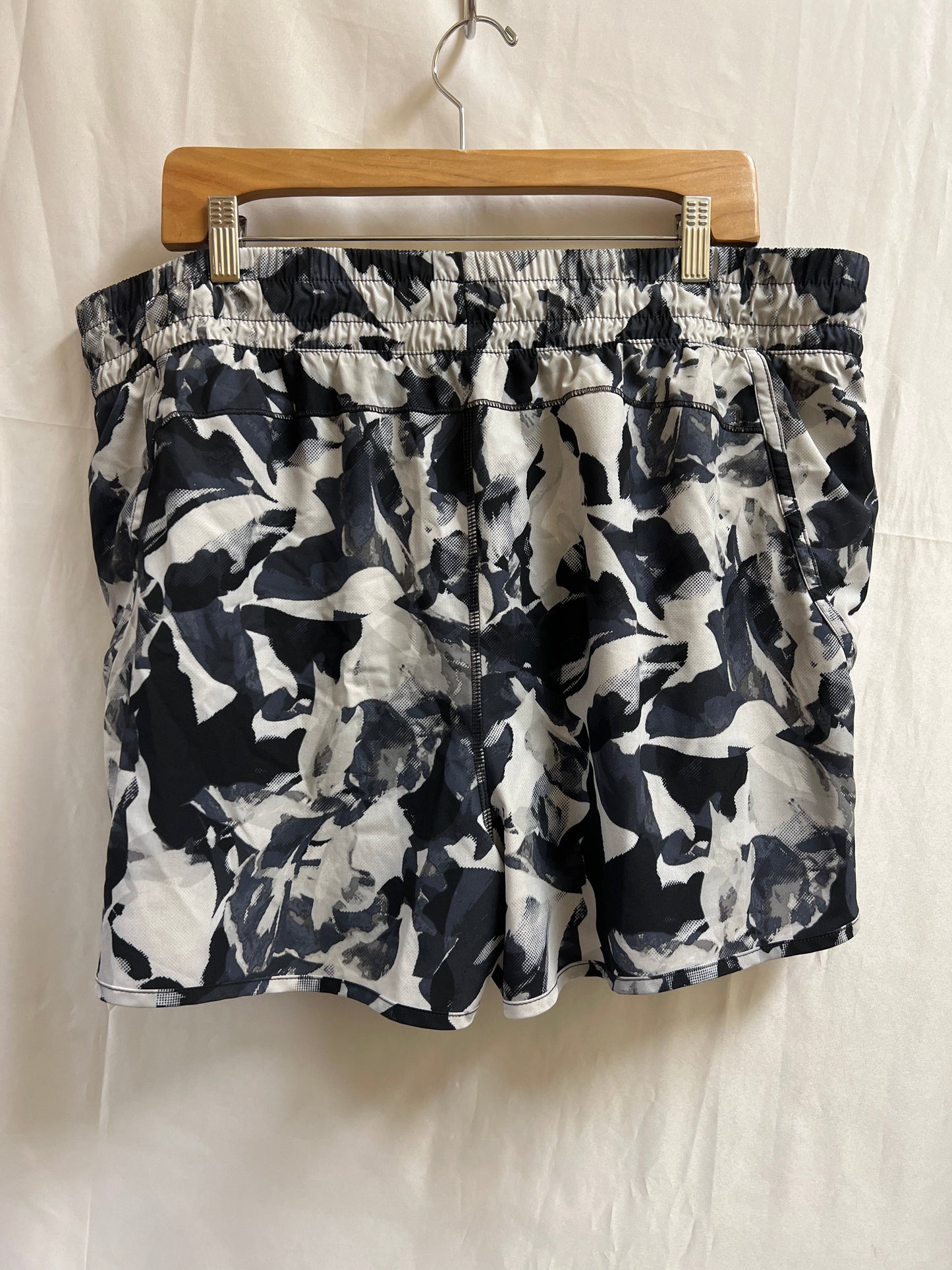 Athletic Shorts By Avia  Size: 2x