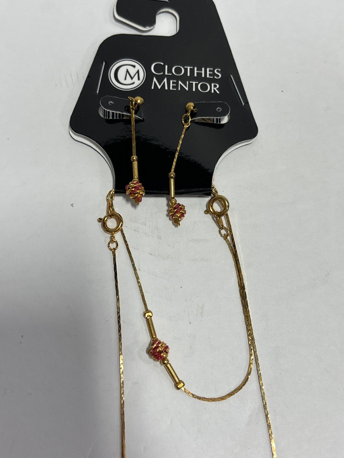 Necklace Set By Clothes Mentor  Size: 1