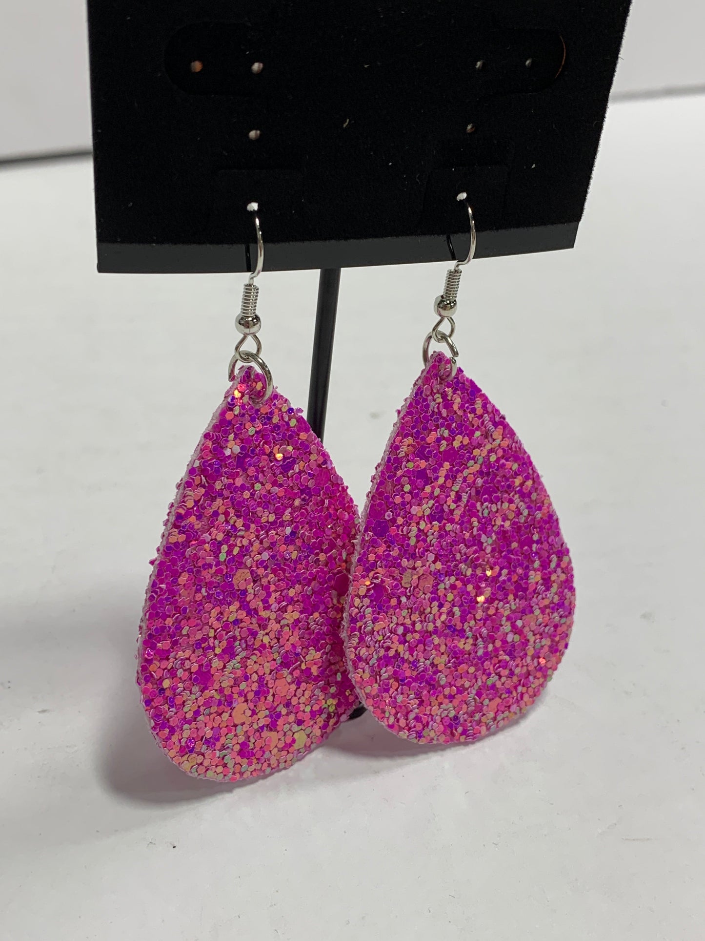 Earrings Dangle/drop By Clothes Mentor  Size: 1