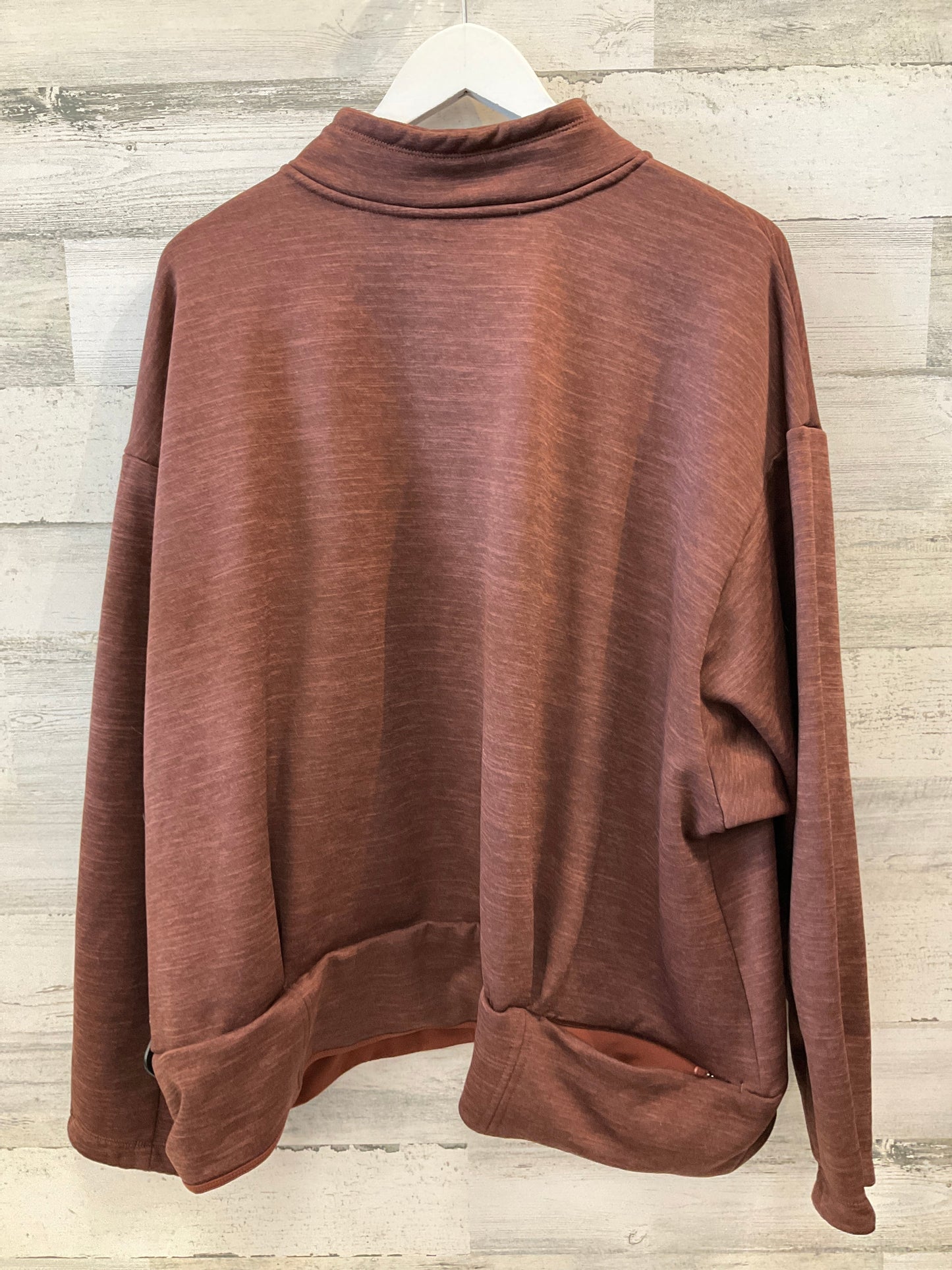 Athletic Top Long Sleeve Collar By Athleta  Size: 3x