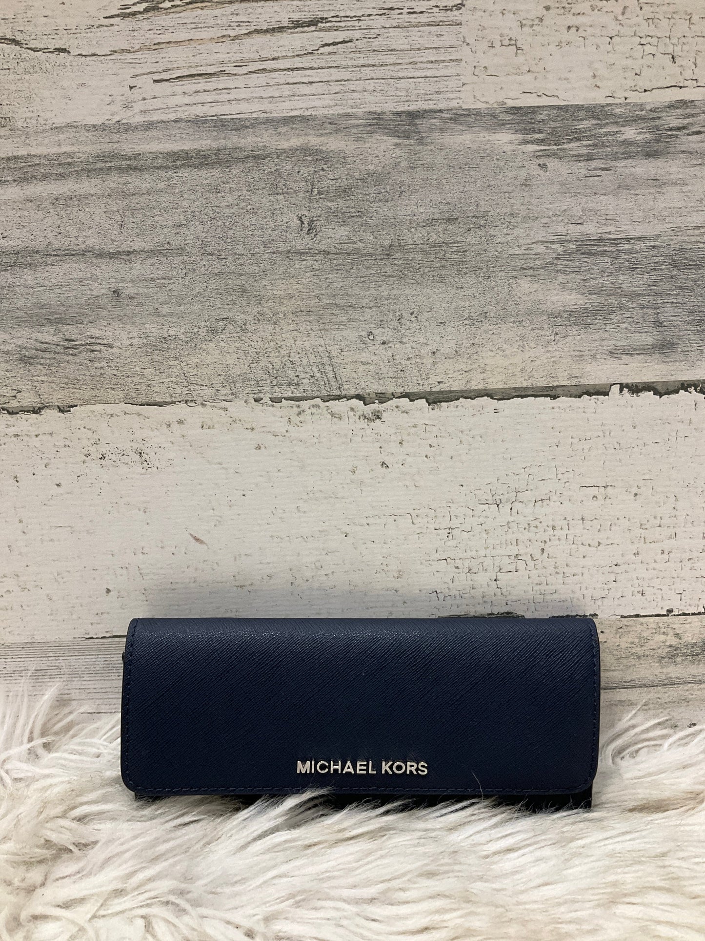 Wallet Designer By Michael Kors  Size: Medium