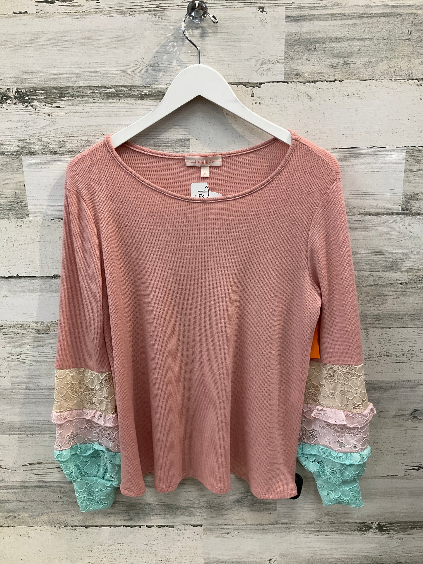 Top Long Sleeve By Clothes Mentor  Size: M