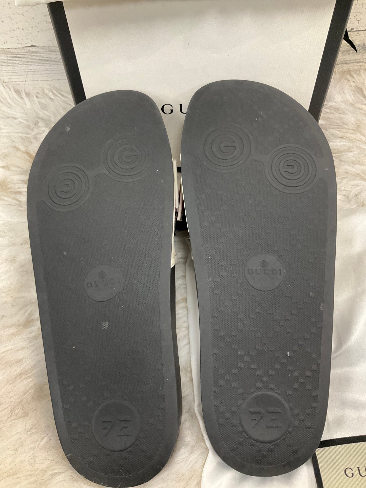 Shoes Flats Mule And Slide By Gucci  Size: 9