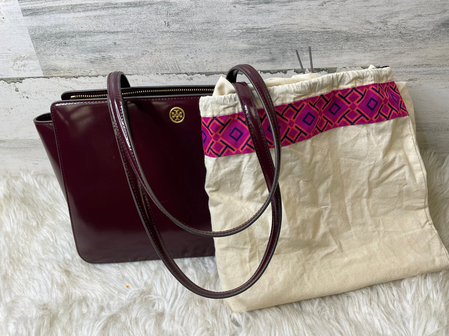 Handbag Luxury Designer By Tory Burch  Size: Medium