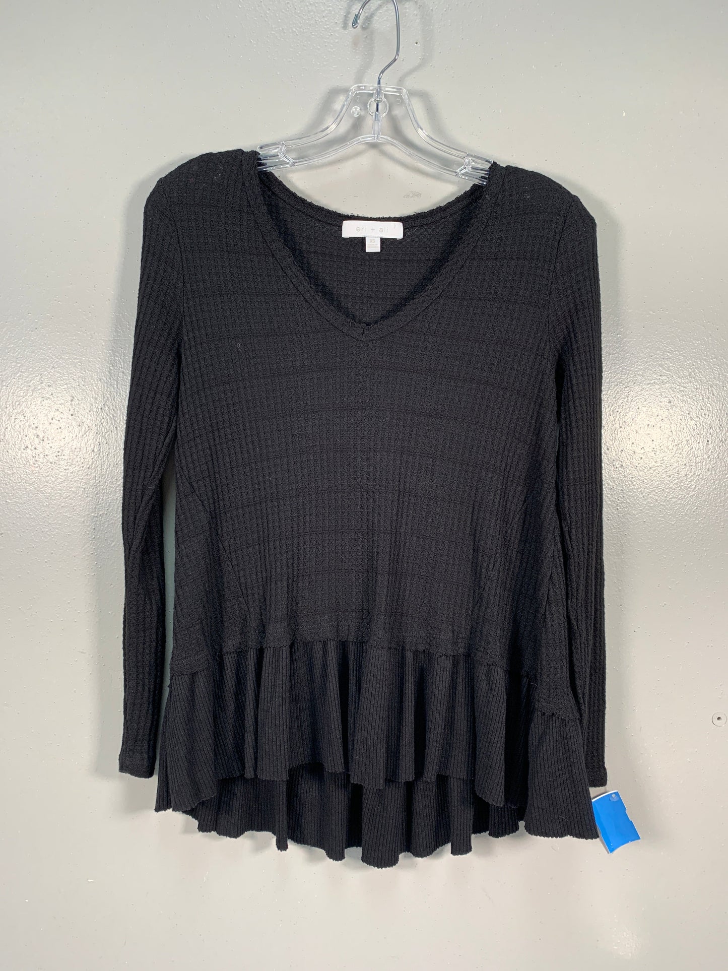 Top Long Sleeve By Clothes Mentor  Size: Xs