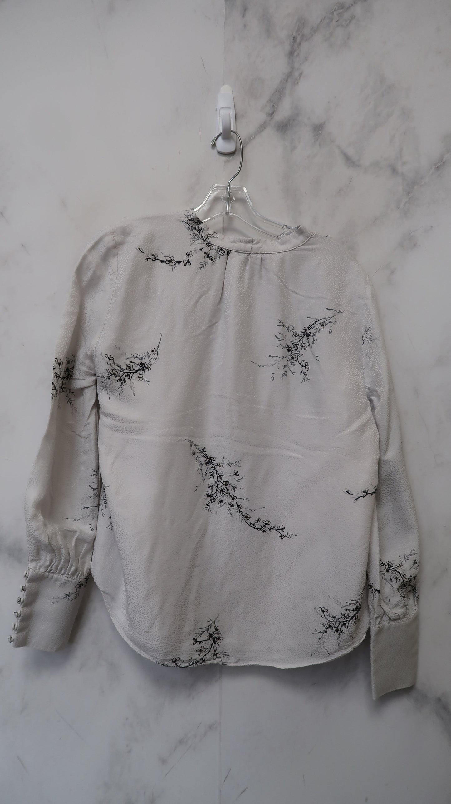 Top Long Sleeve By White House Black Market  Size: 6