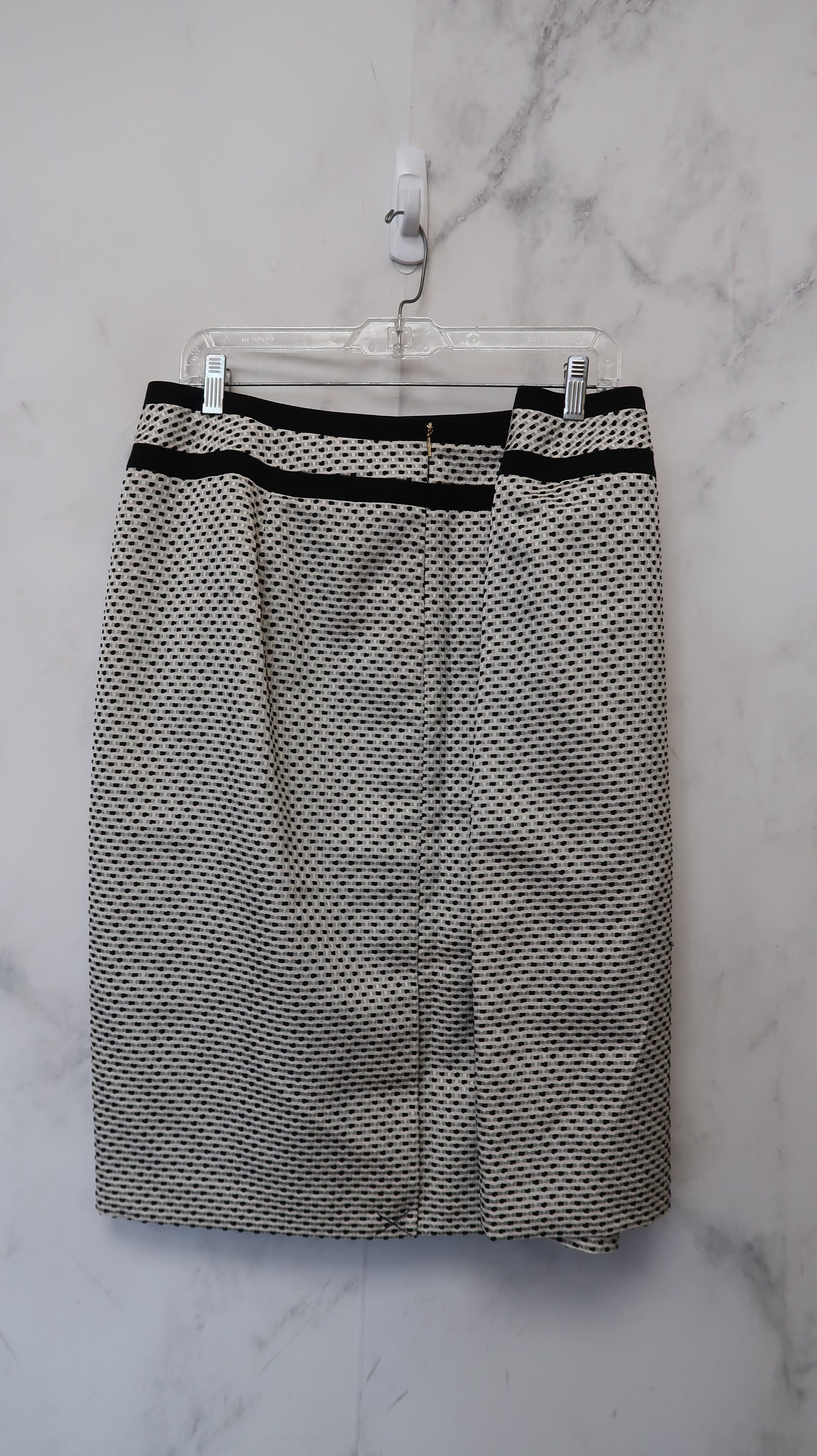 Skirt Midi By Calvin Klein  Size: 18