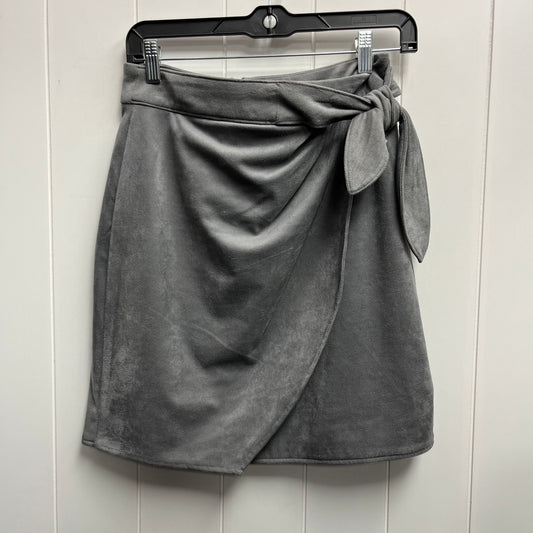 Skirt Mini & Short By Halston  Size: Xs