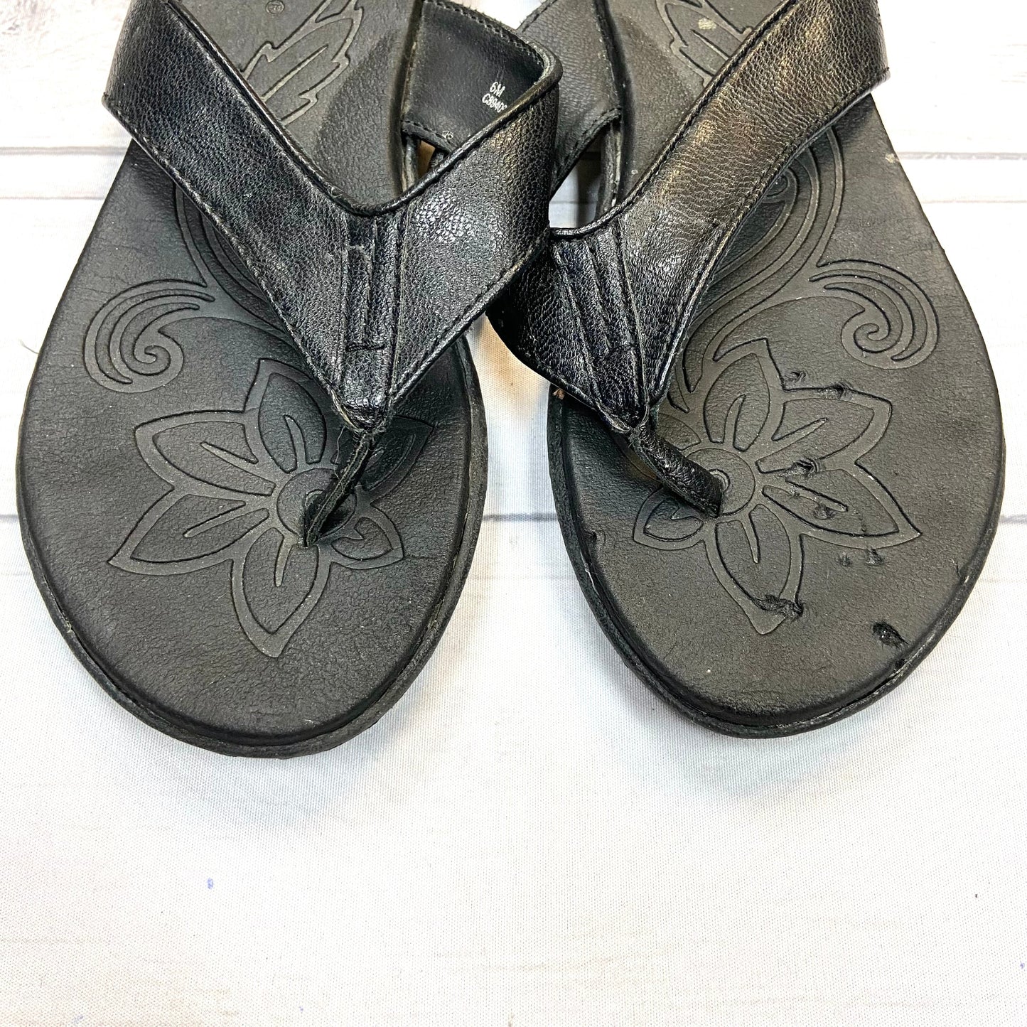 Sandals Flip Flops By Boc  Size: 6