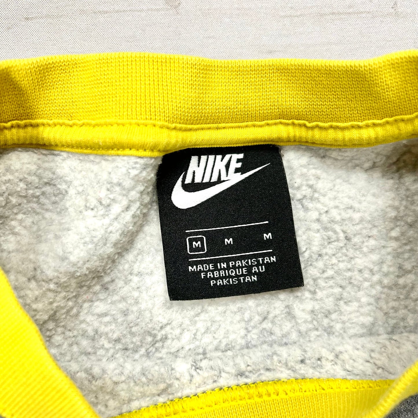 Athletic Sweatshirt Crewneck By Nike Apparel  Size: M