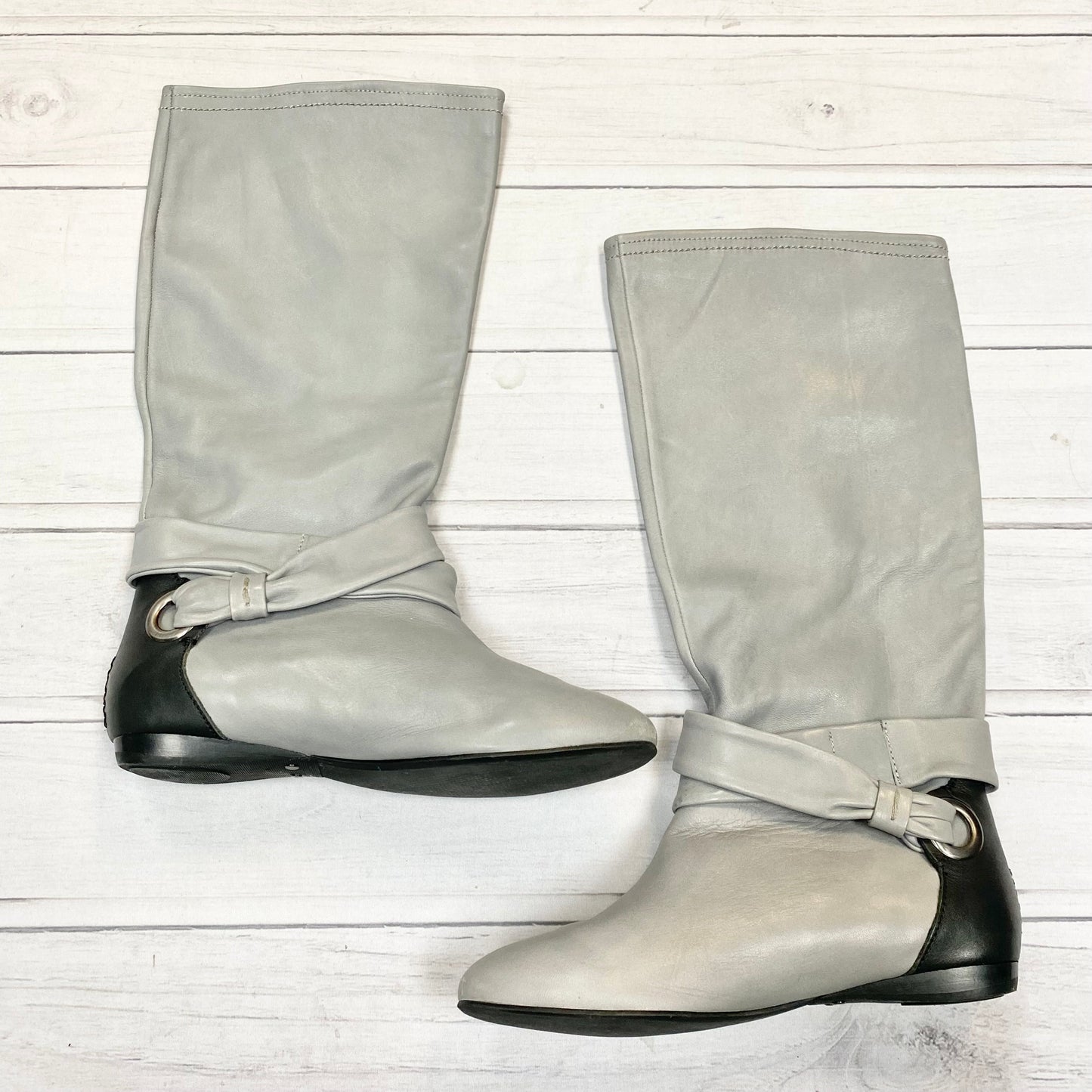 Boots Knee Flats By B Makowsky  Size: 6.5