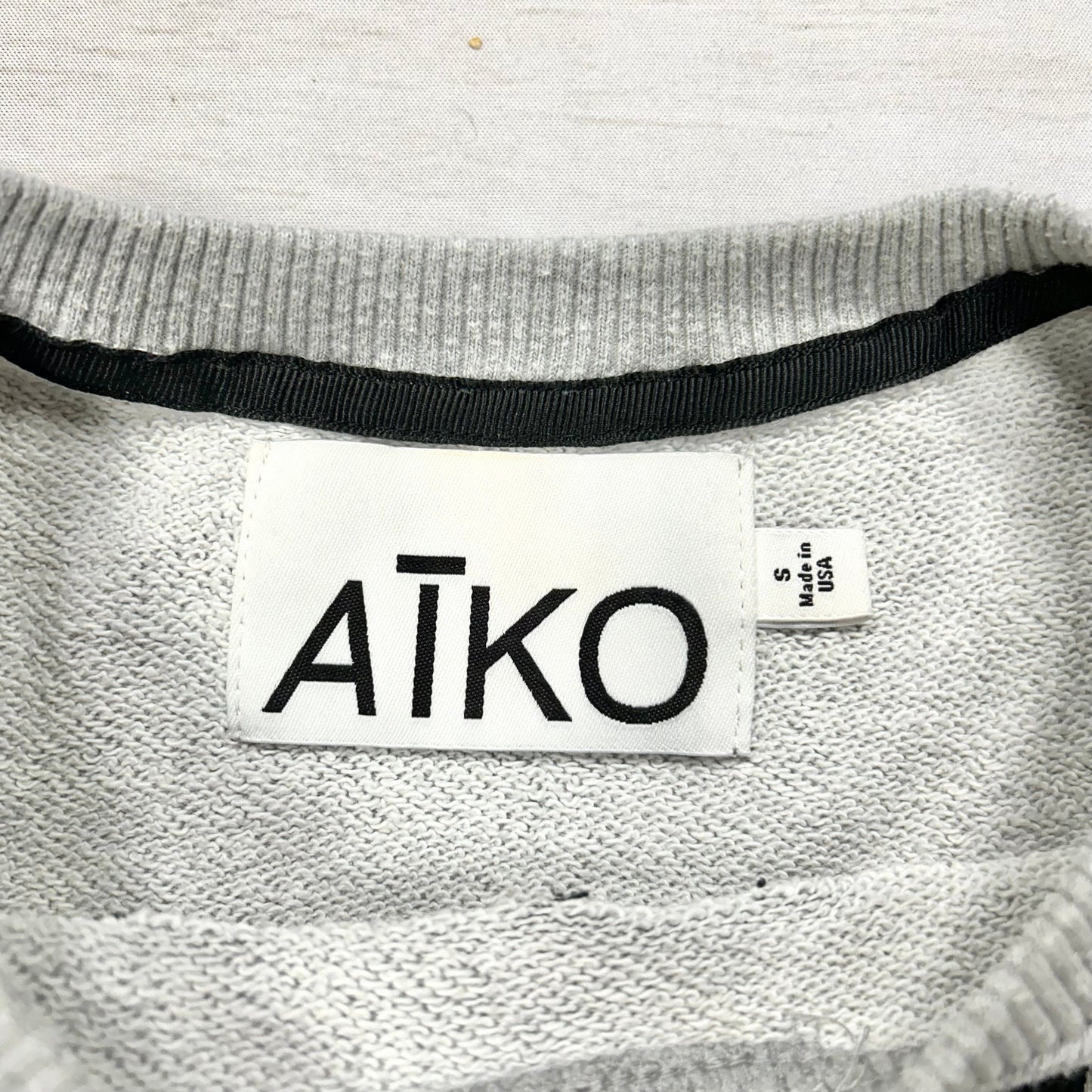 Sweatshirt Crewneck By Aiko  Size: S