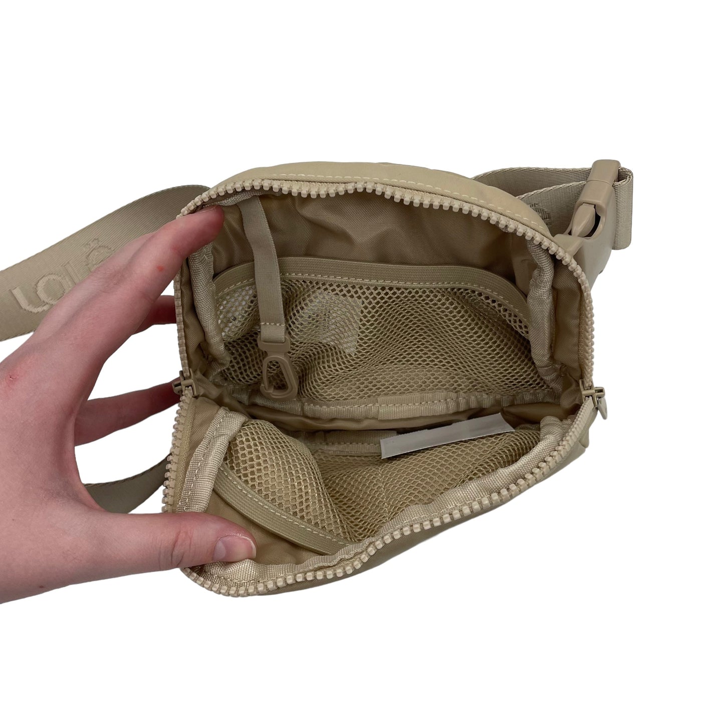 Belt Bag By Chicos  Size: Medium