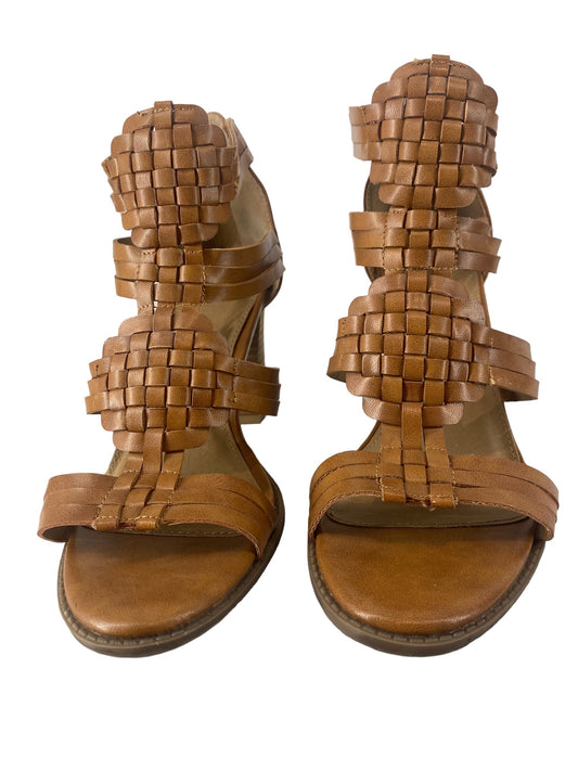 Sandals Heels Block By Report  Size: 9