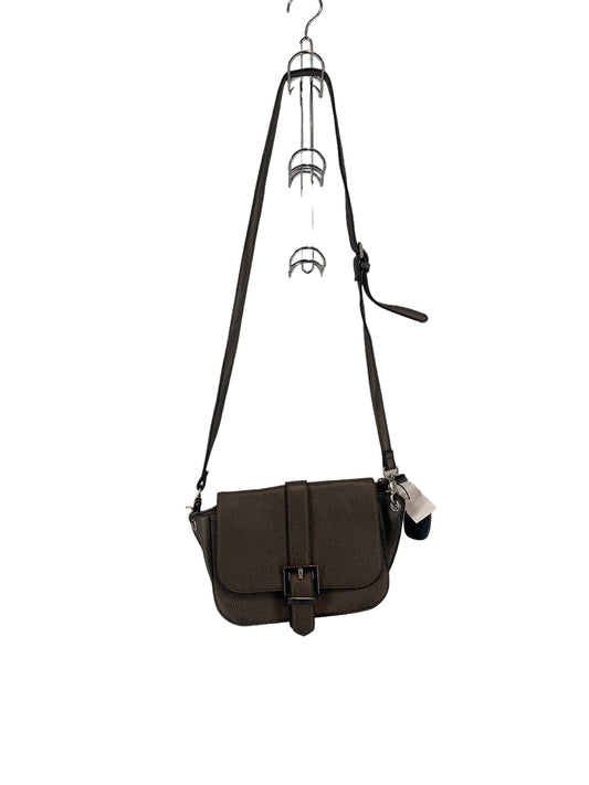 Crossbody By Clothes Mentor  Size: Medium