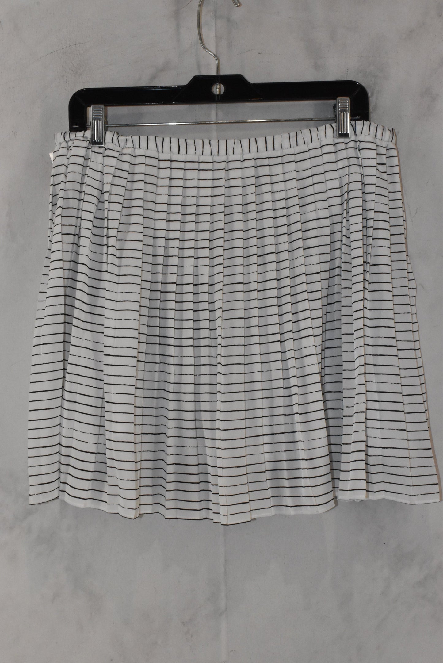 Skirt Mini & Short By Banana Republic  Size: L