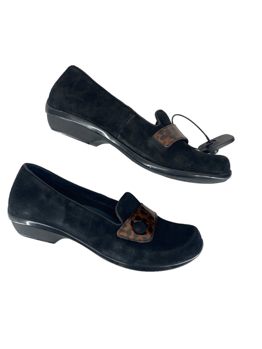 Shoes Flats Other By Dansko  Size: 8