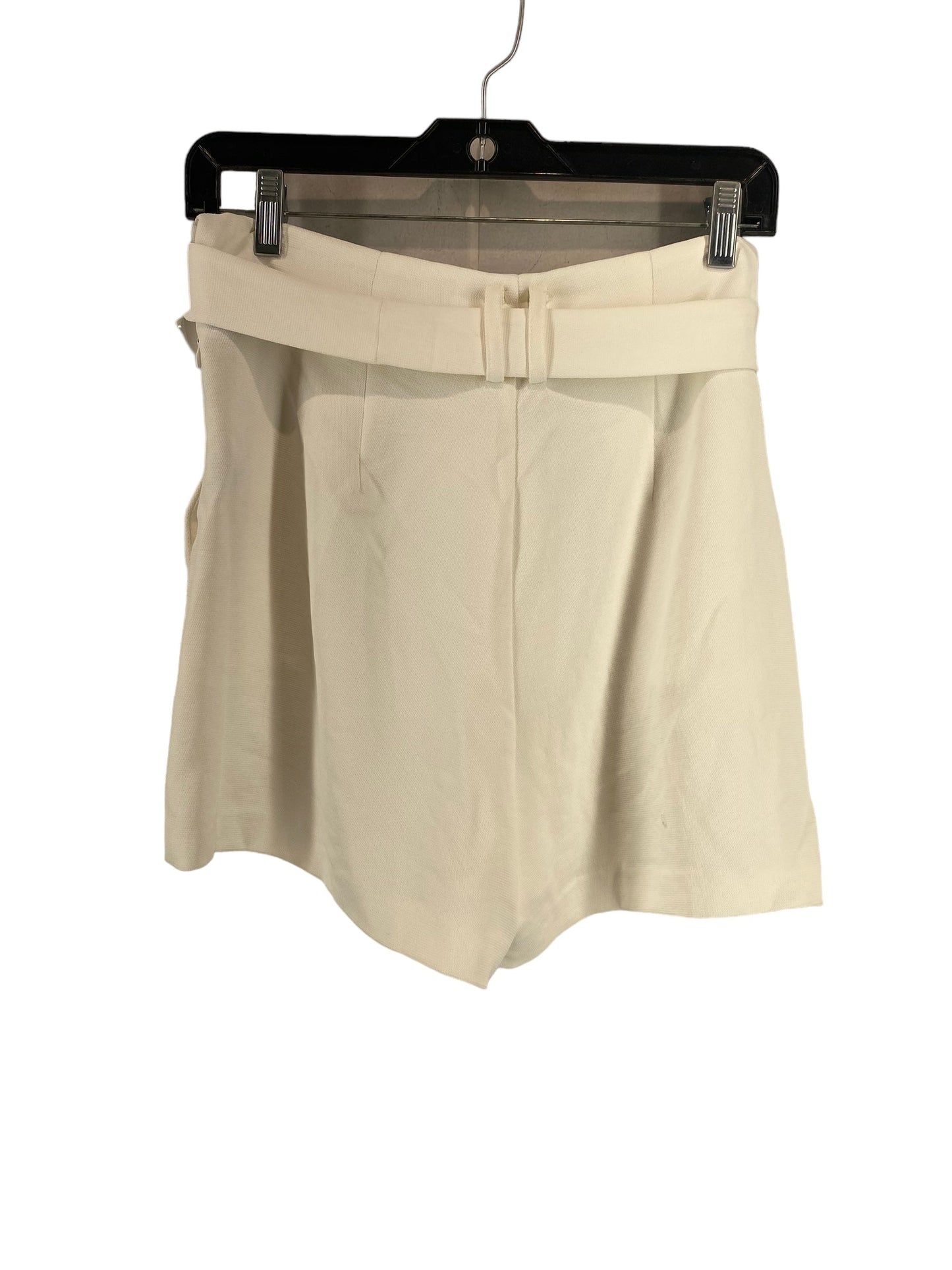 Shorts By Vince Camuto  Size: 4