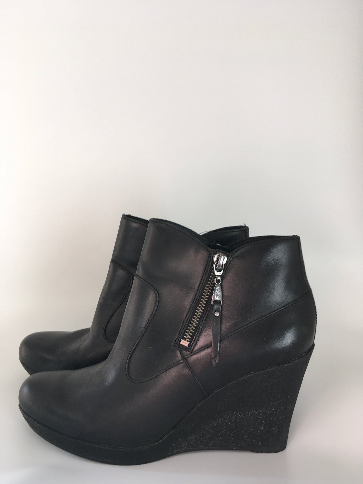 Boots Ankle Heels By Ugg  Size: 9.5