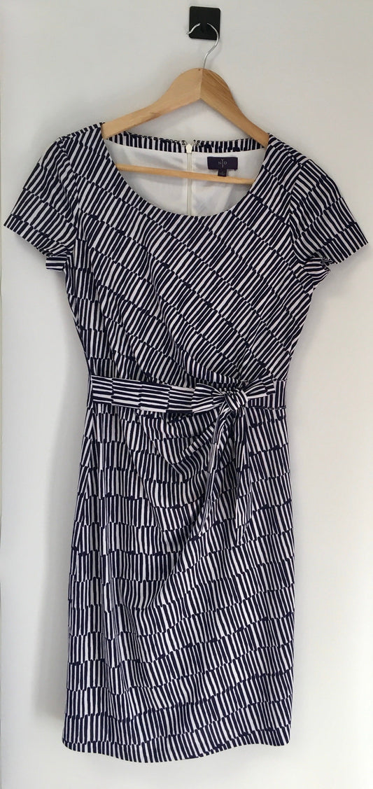 Dress Casual Short By Not Your Daughters Jeans  Size: 2
