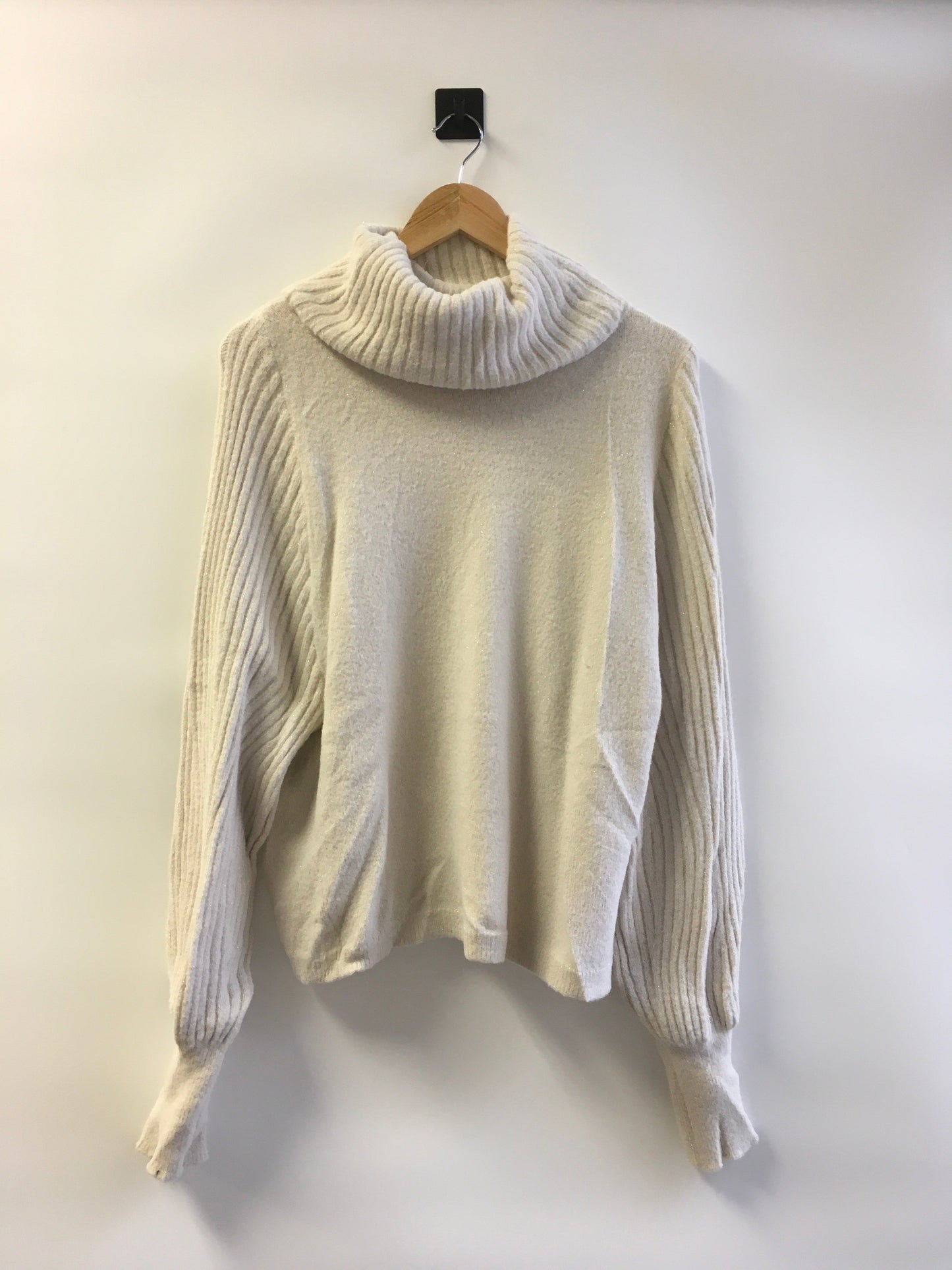 Sweater By Express  Size: L