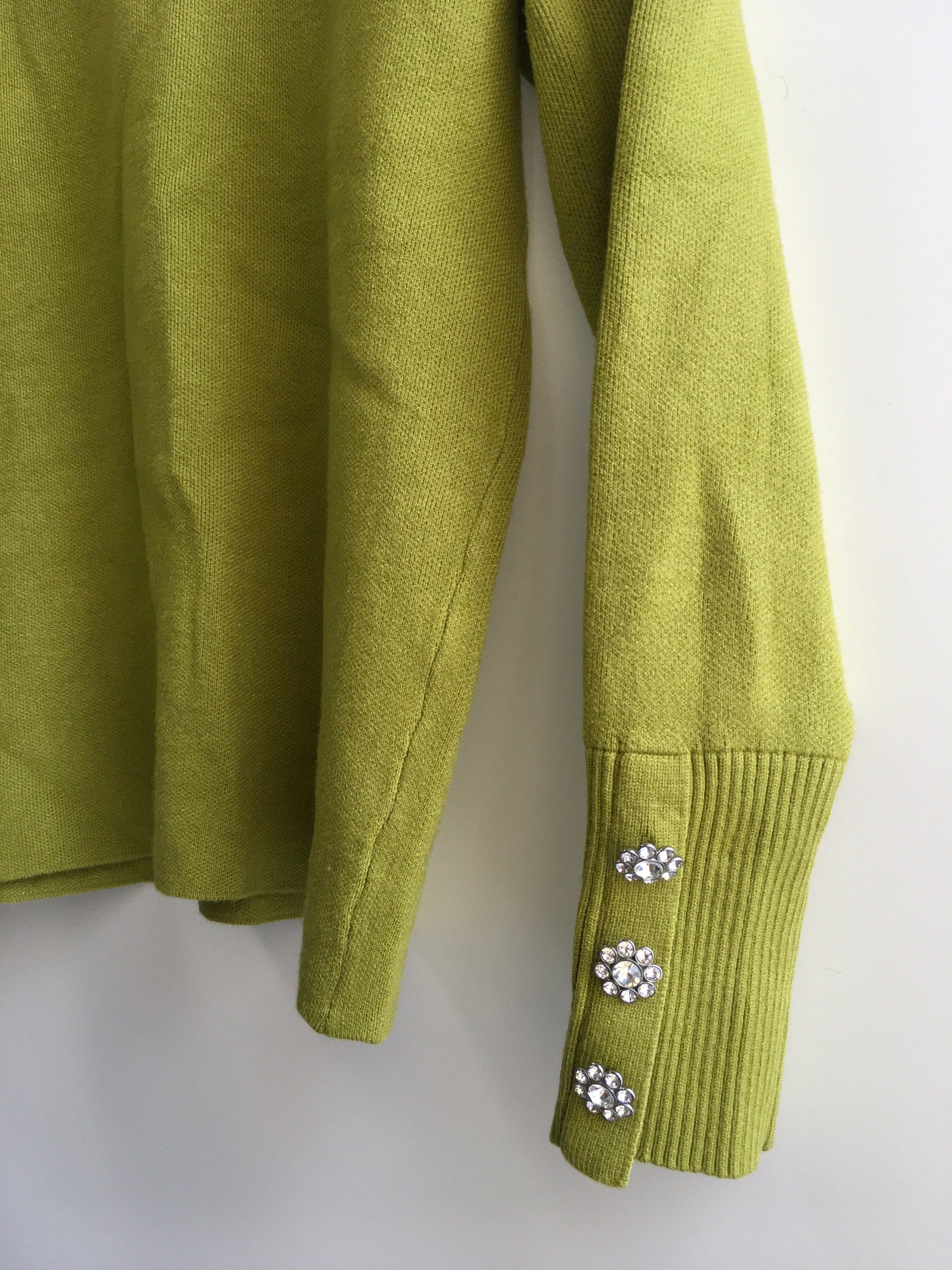 Sweater By Tahari  Size: Xs