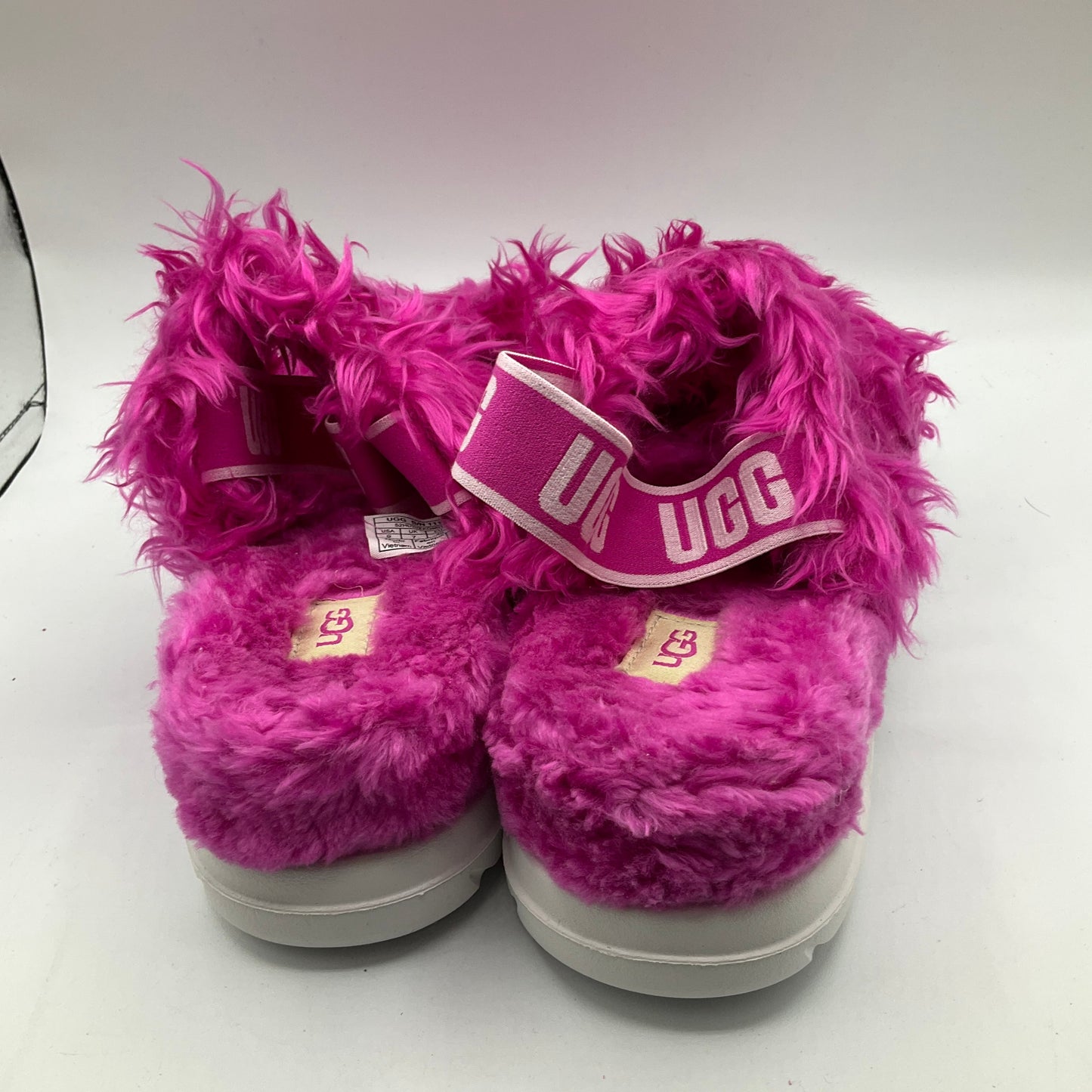 Slippers By Ugg  Size: 9