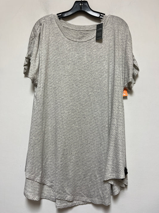 Top Short Sleeve Basic By Lane Bryant  Size: Xl