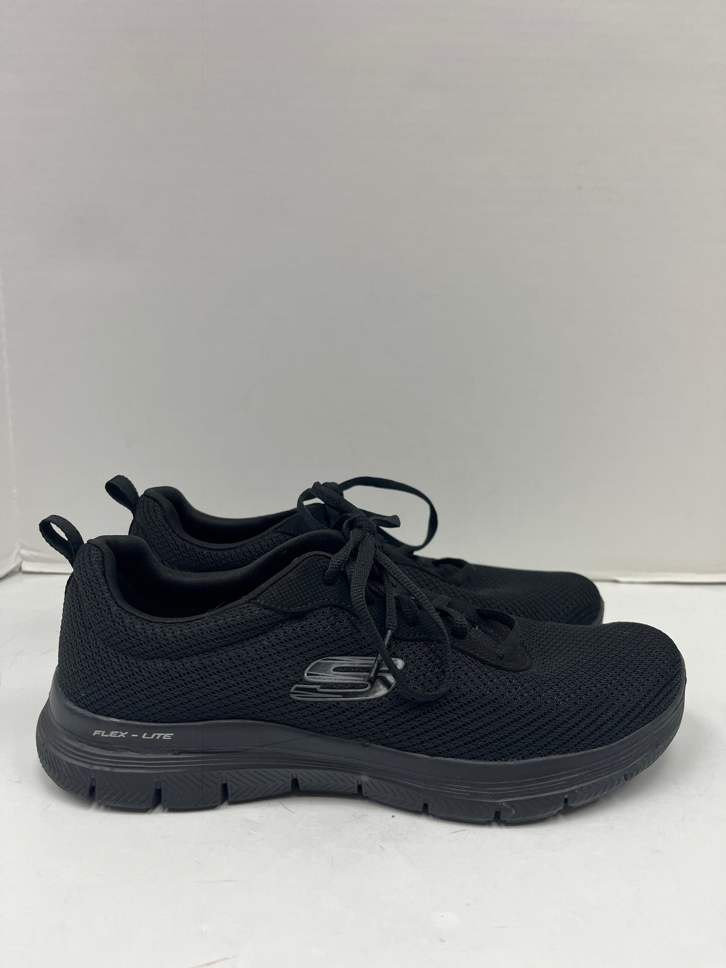 Shoes Athletic By Skechers  Size: 8.5
