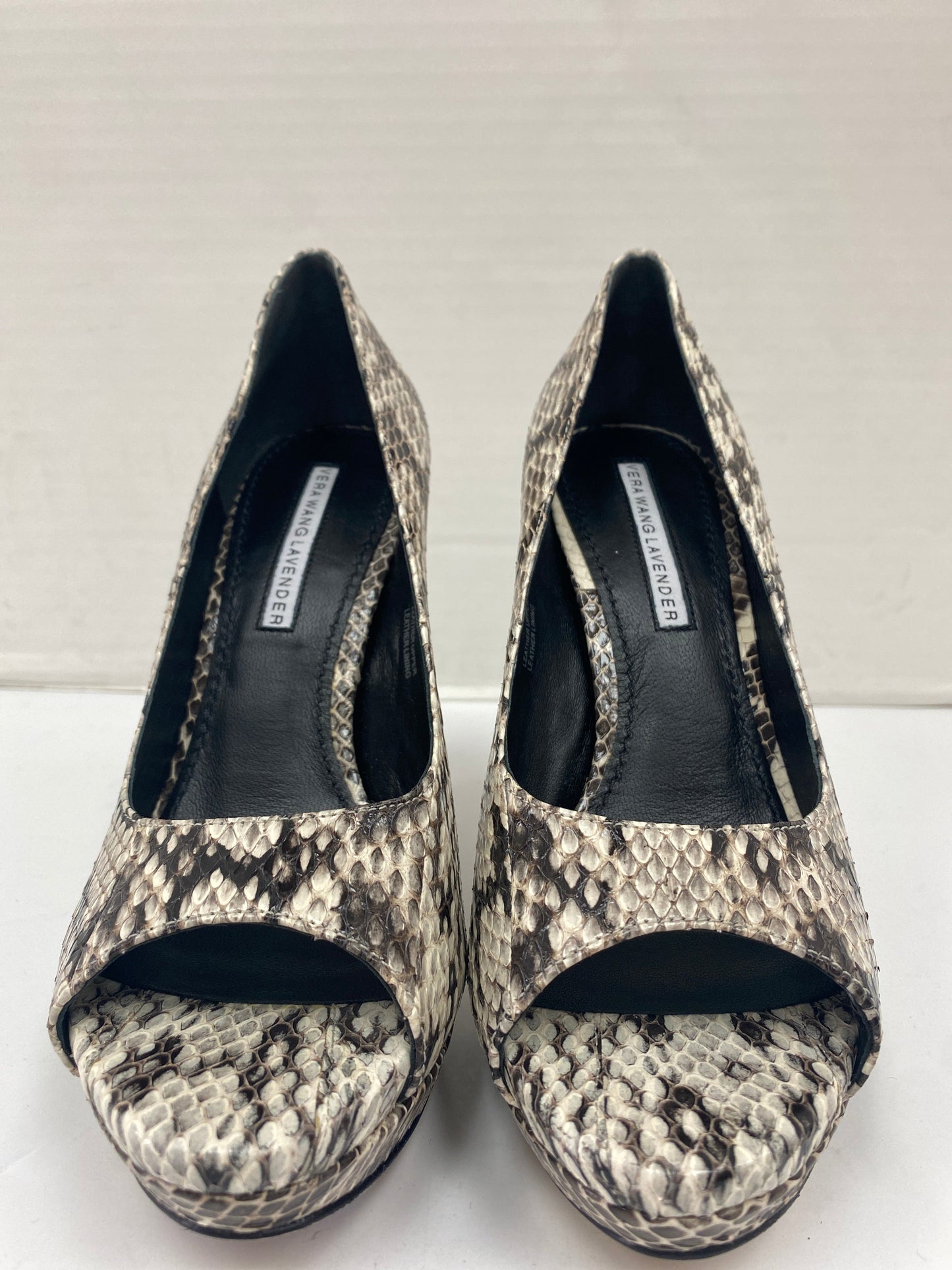 Shoes Designer By Vera Wang  Size: 6