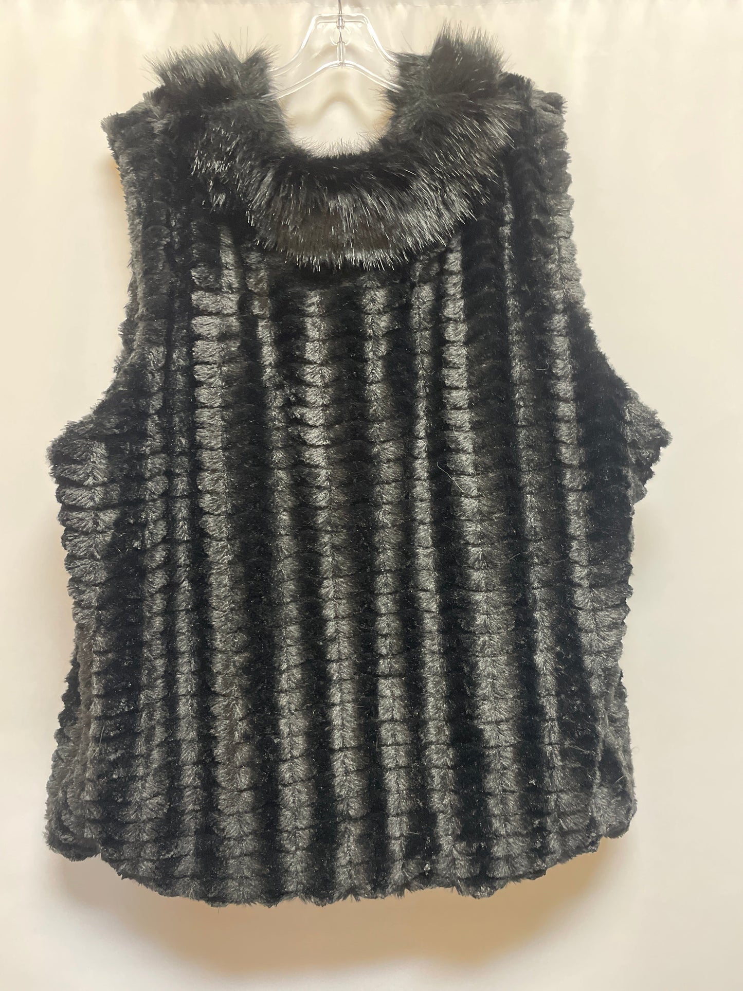 Vest Faux Fur & Sherpa By Multiples  Size: 3x
