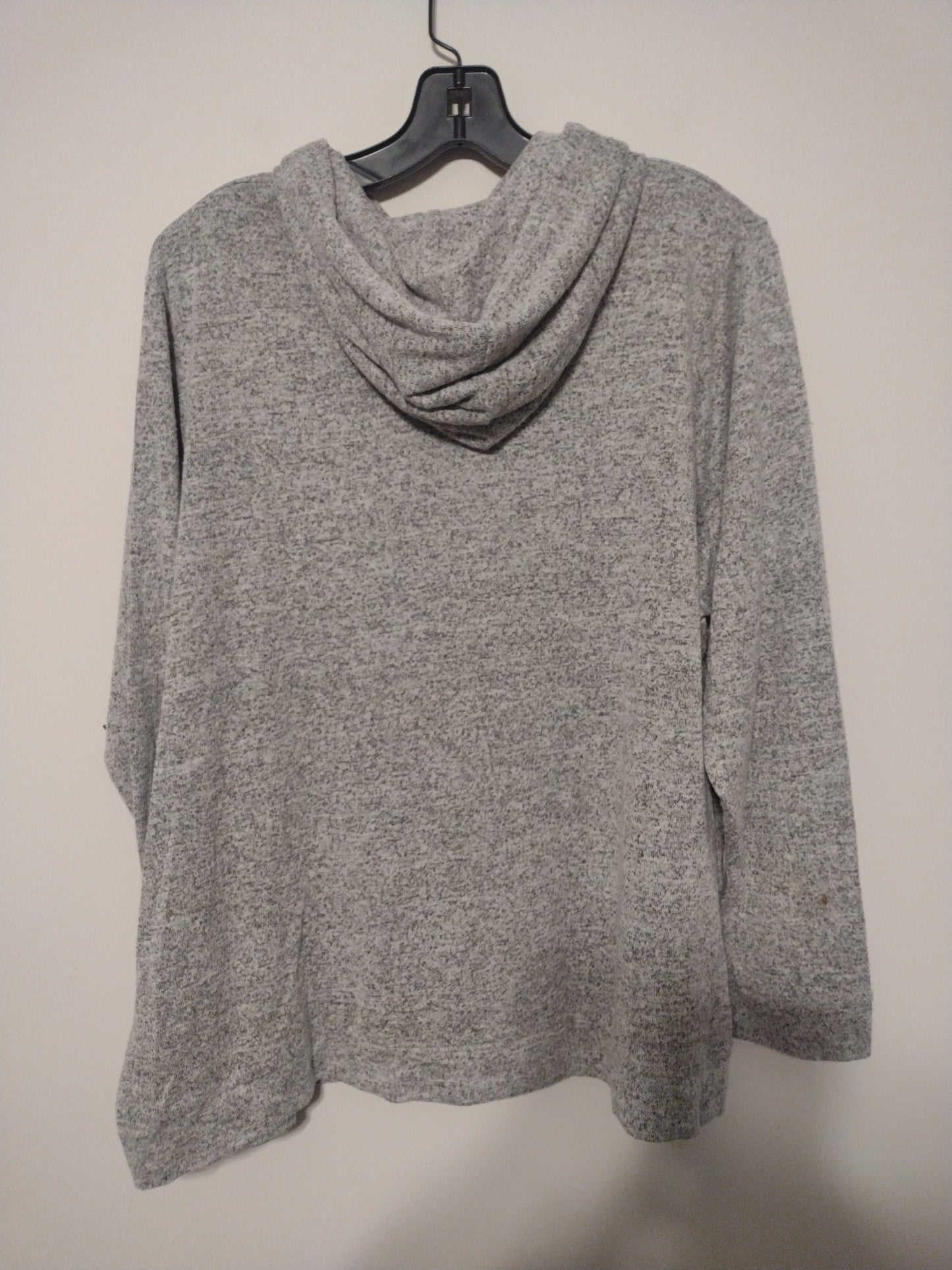 Top Long Sleeve By Workshop  Size: 2x