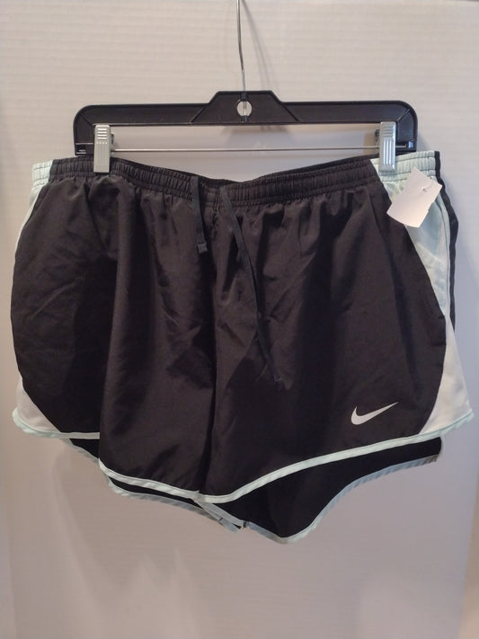 Athletic Shorts By Nike  Size: 1x
