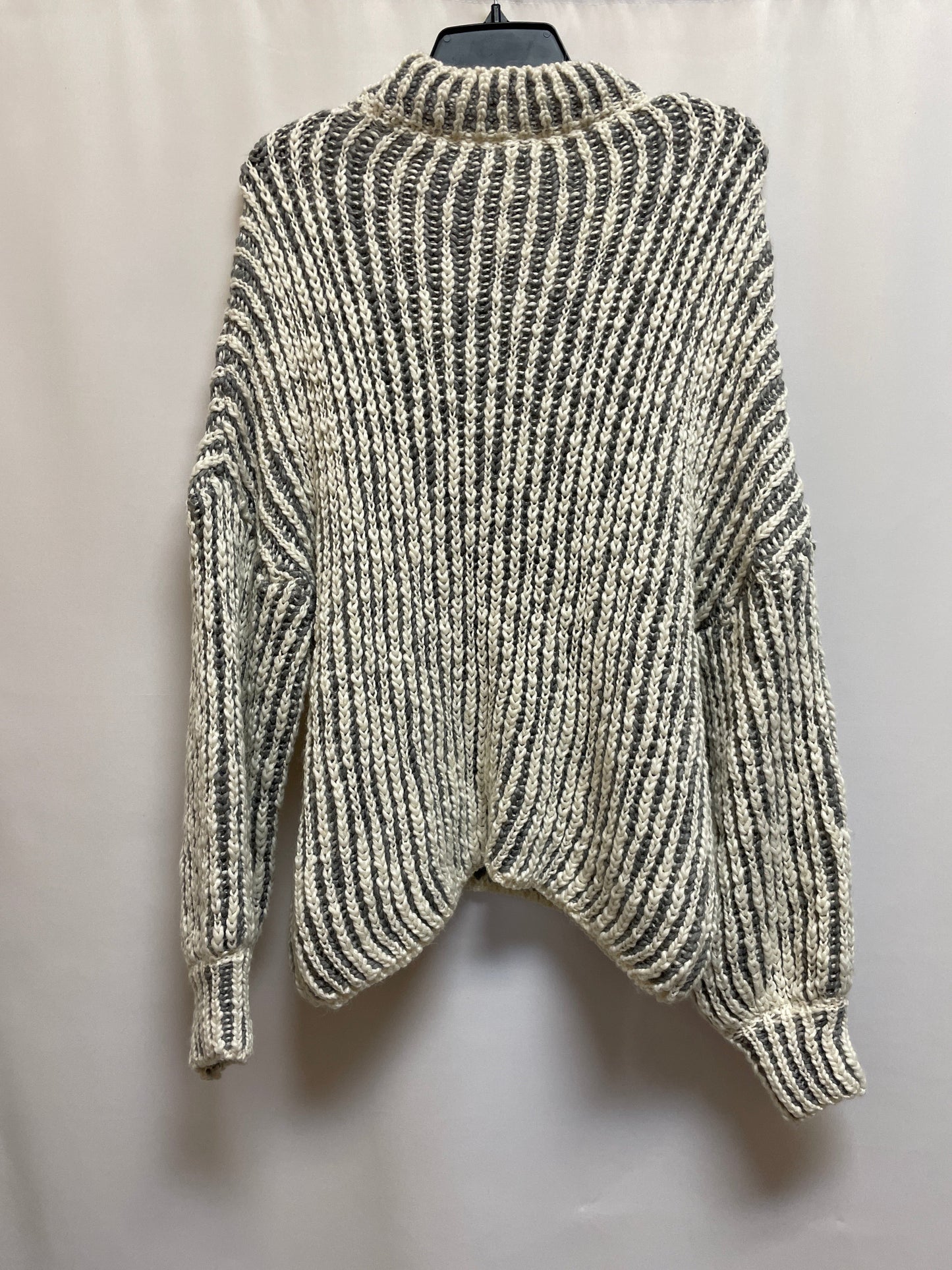 Sweater By Pol  Size: 2x
