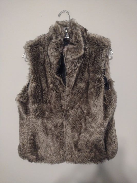 Vest Faux Fur & Sherpa By Banana Republic  Size: M