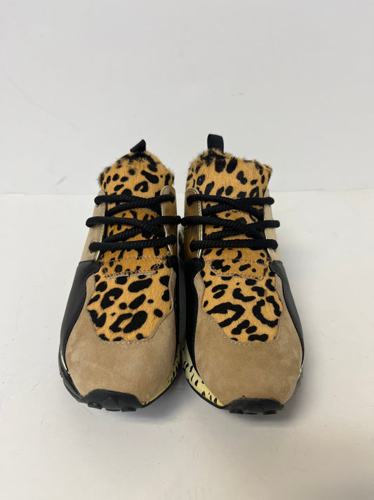 Shoes Sneakers By Steve Madden  Size: 8