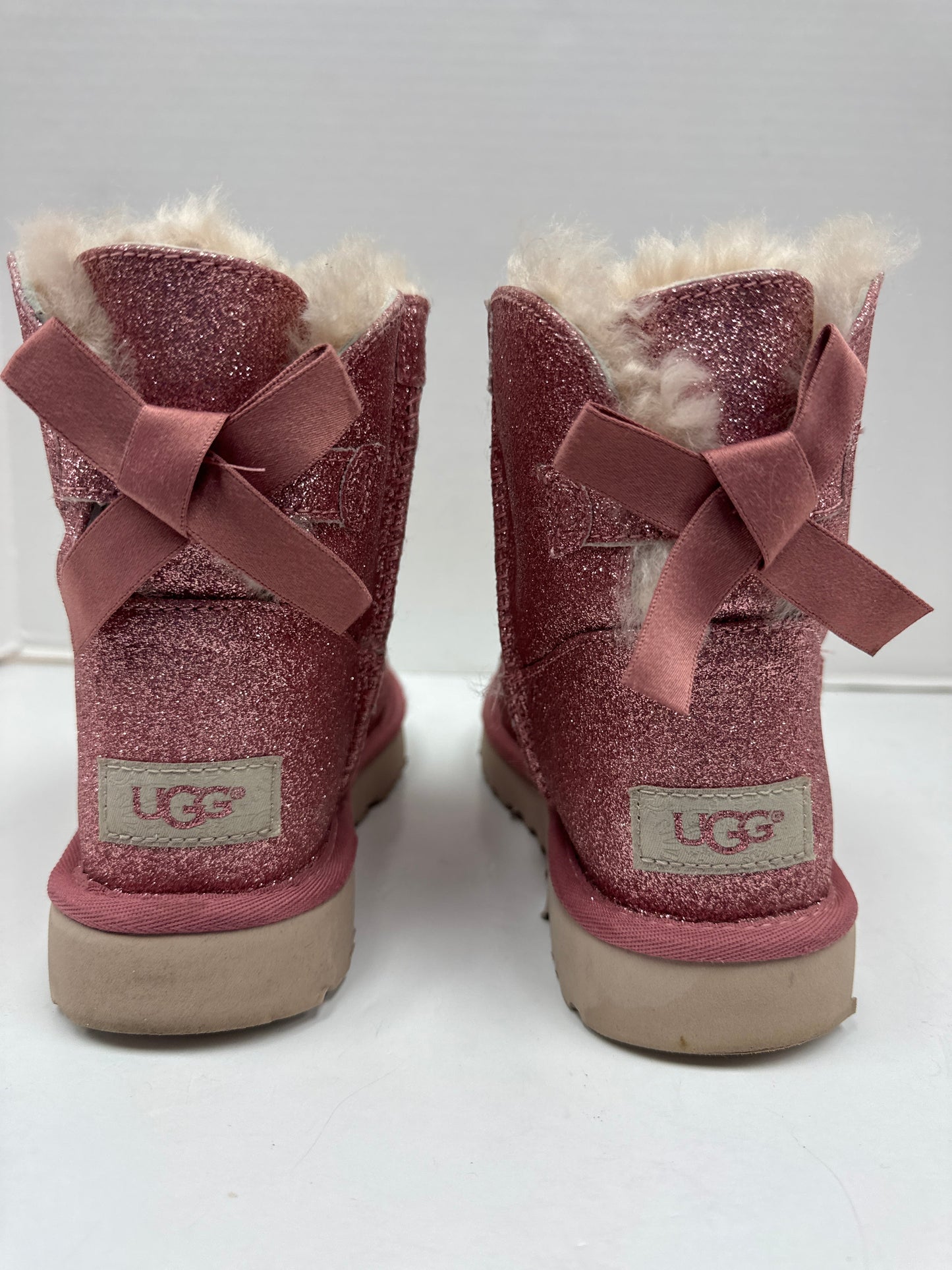 Boots Ankle Flats By Ugg  Size: 6