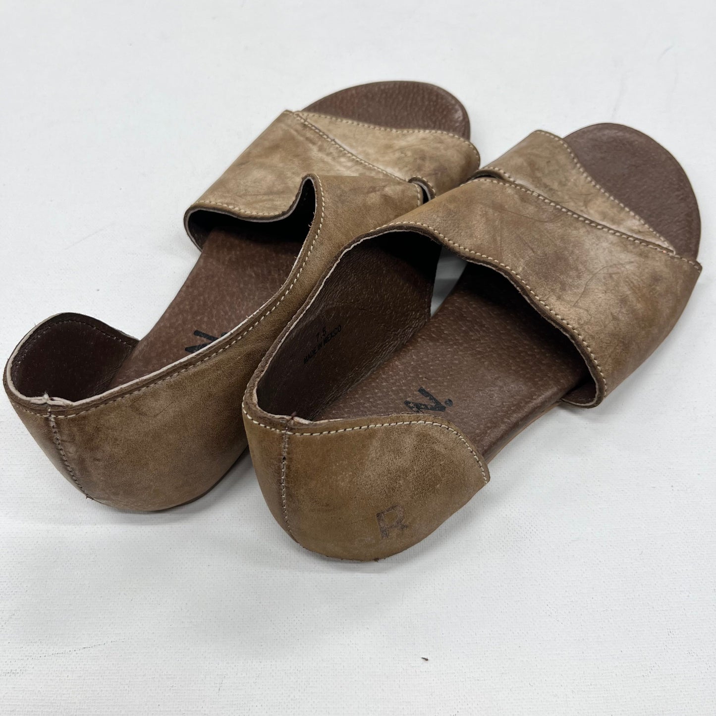 Sandals Flats By Roan  Size: 7.5