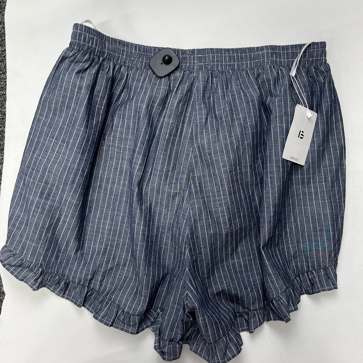 Shorts By Bloomchic NWT  Size: 18