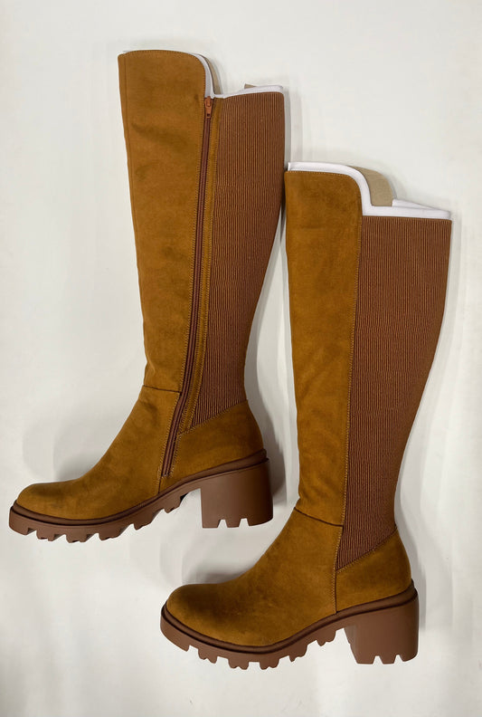 Boots Knee Heels By Just Fab  Size: 11
