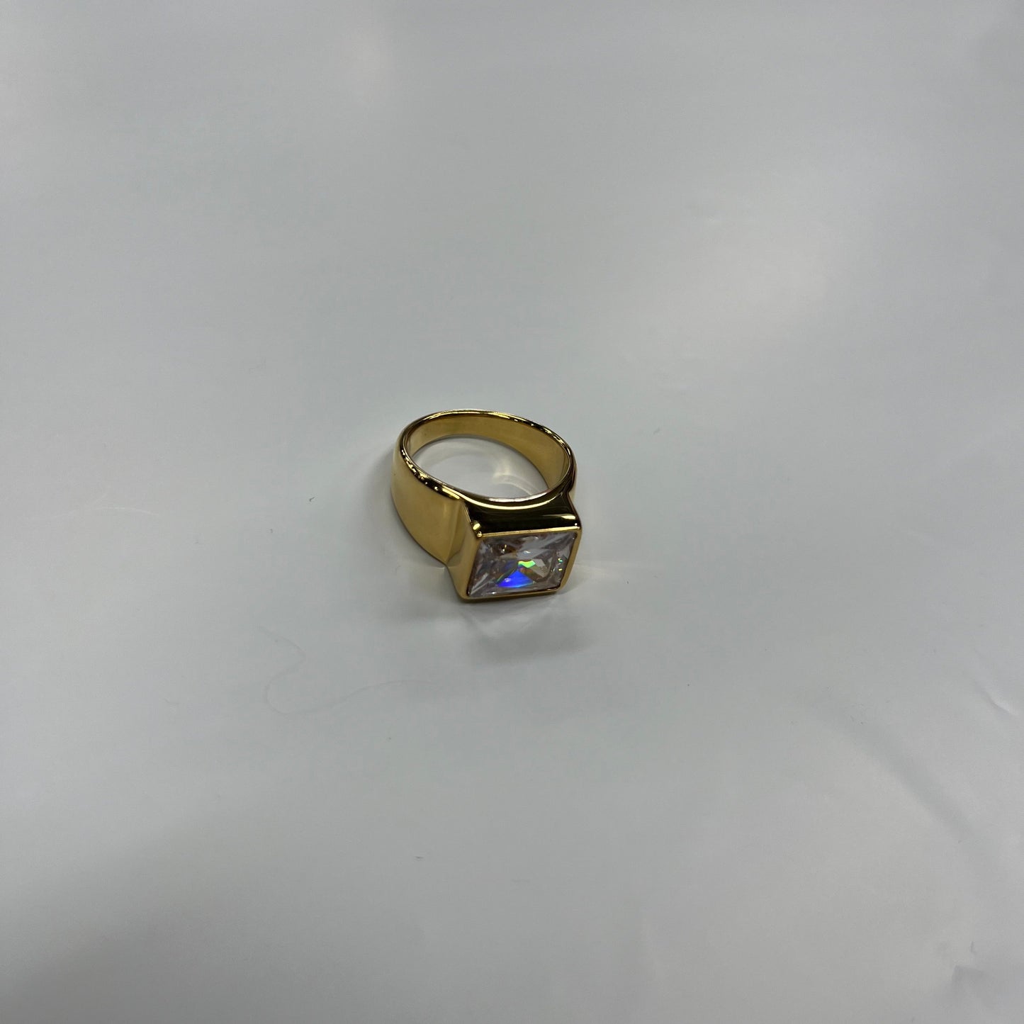 Ring Other By Cmb 18K Plated Over Stainless Steel Size: 6