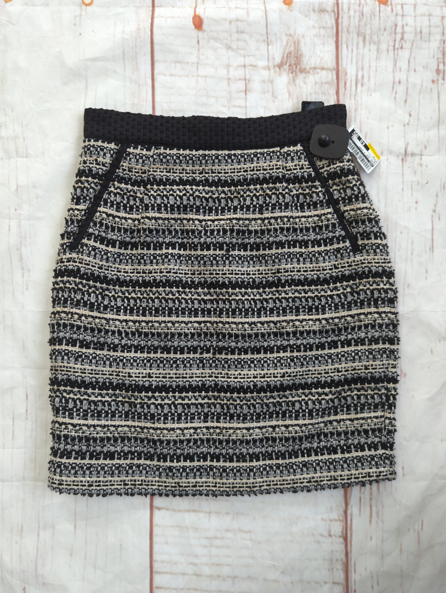 Skirt Mini & Short By H&m  Size: 6