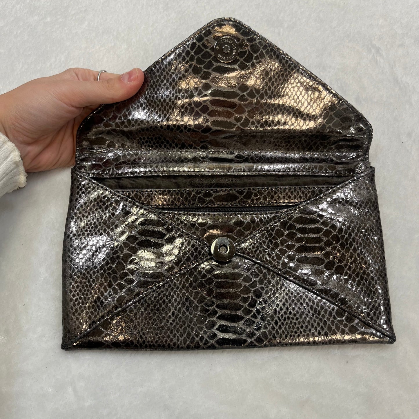 Clutch By Clothes Mentor