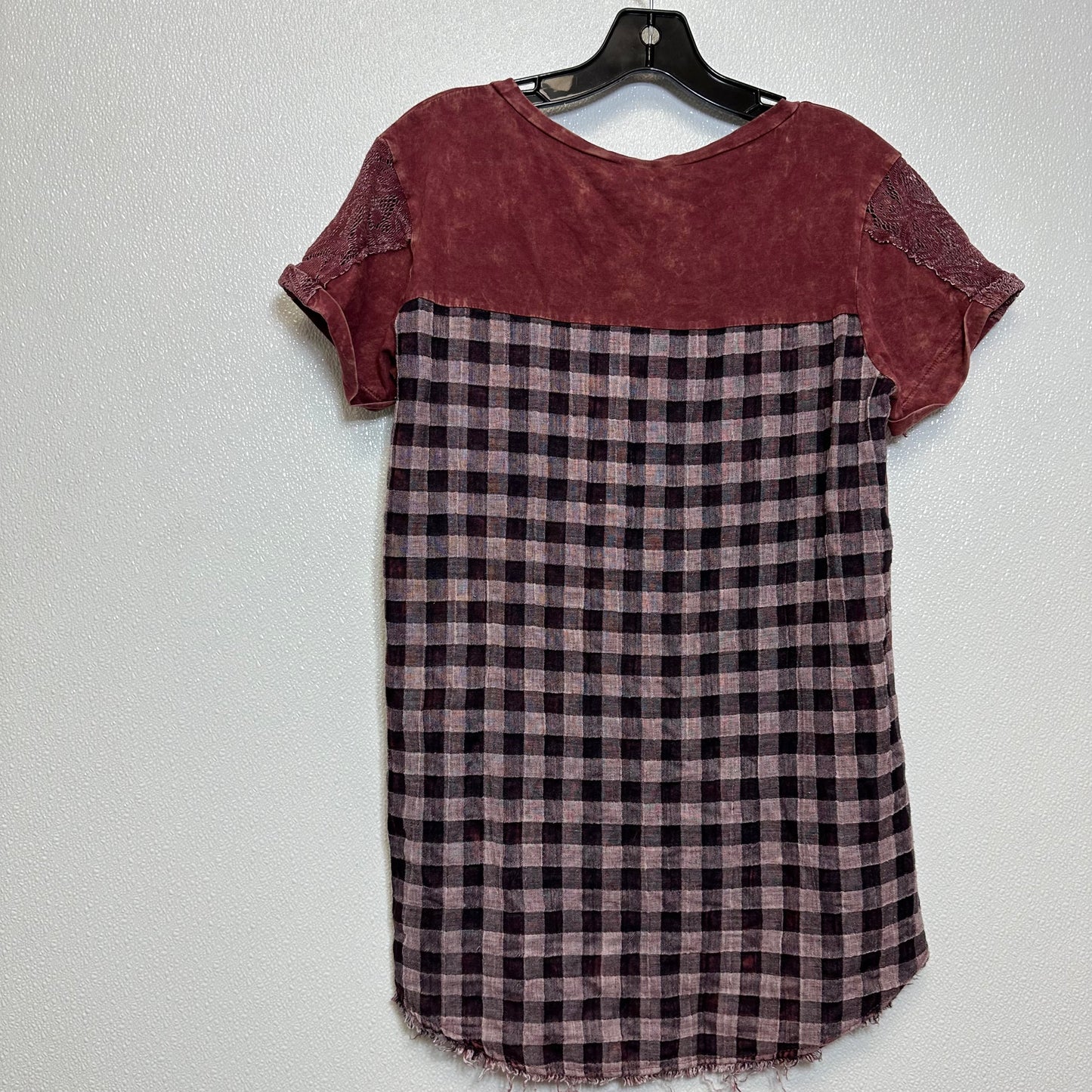 Top Short Sleeve By Bke  Size: M