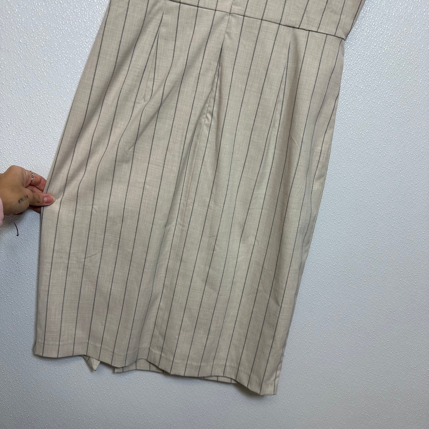 Dress Casual Short By Banana Republic O  Size: 10