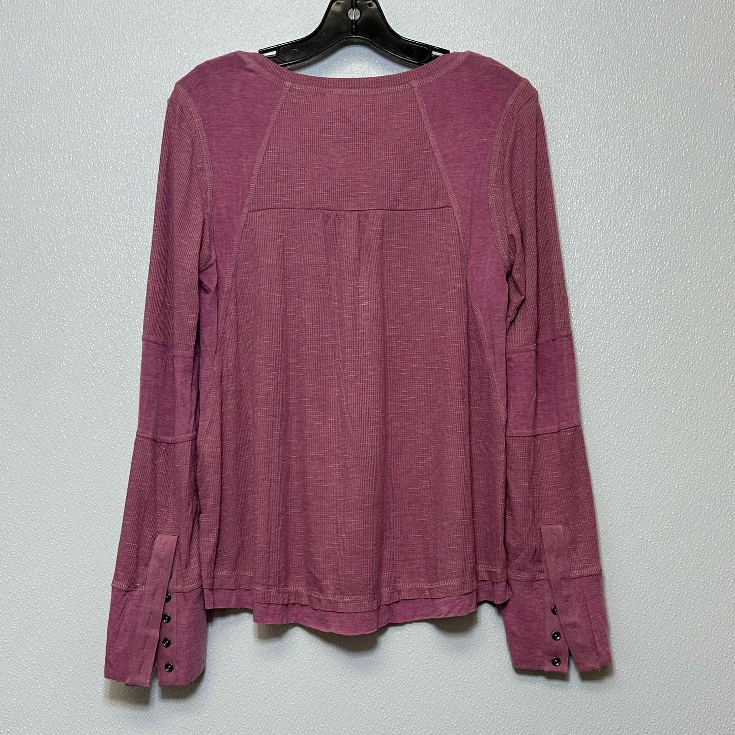 Top Long Sleeve Basic By Listicle  Size: M