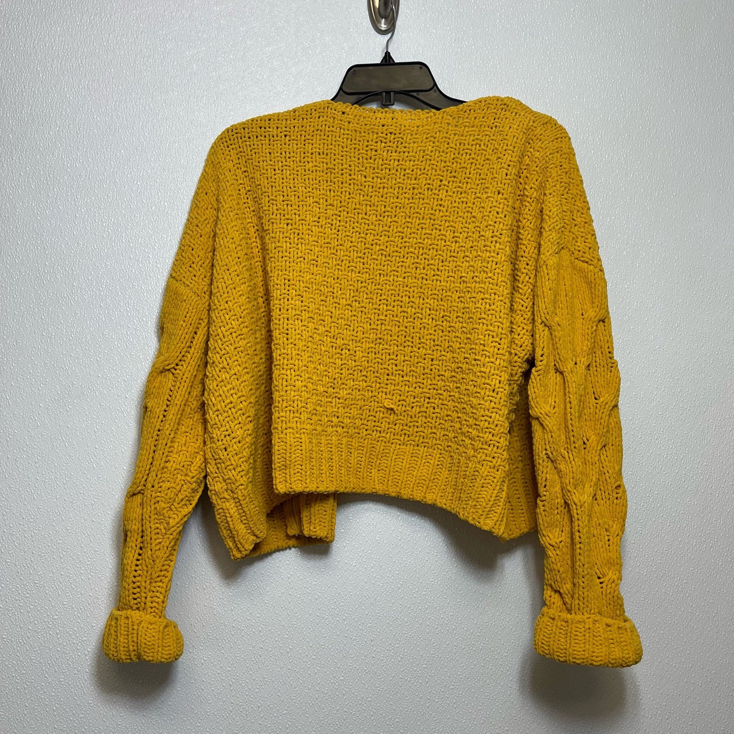 Cardigan By Clothes Mentor  Size: S